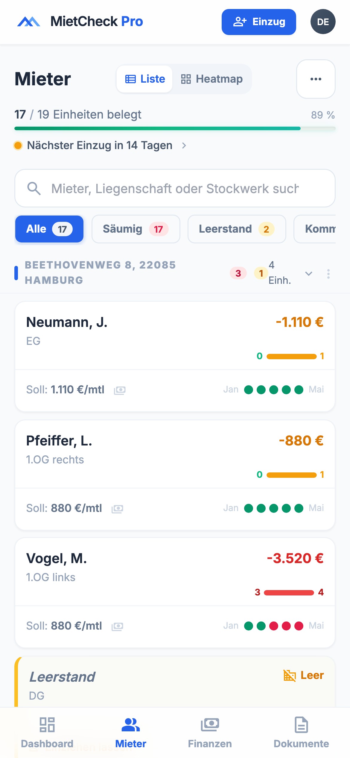 Mieter-Detail auf Mobile: Kontakt, Miet-Saldo, Zahlungshistorie, Vertrags-Accordion